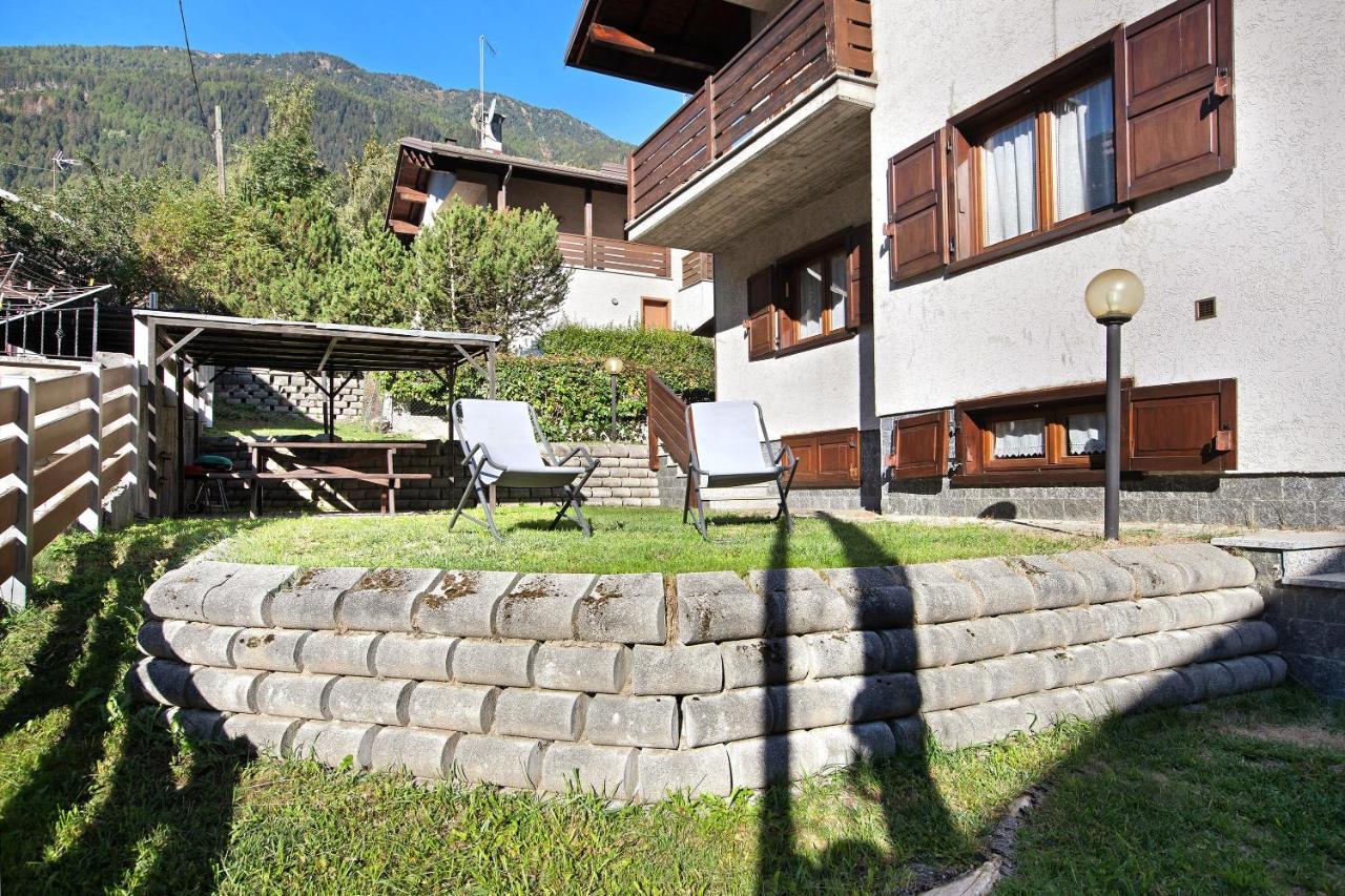 Mountain Chalet Close To Bormio Villa Valdisotto Exteriör bild