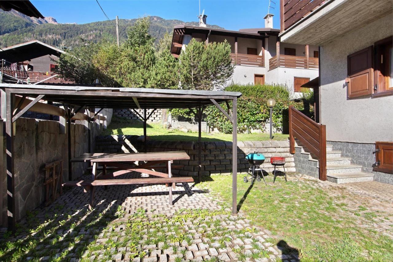Mountain Chalet Close To Bormio Villa Valdisotto Exteriör bild