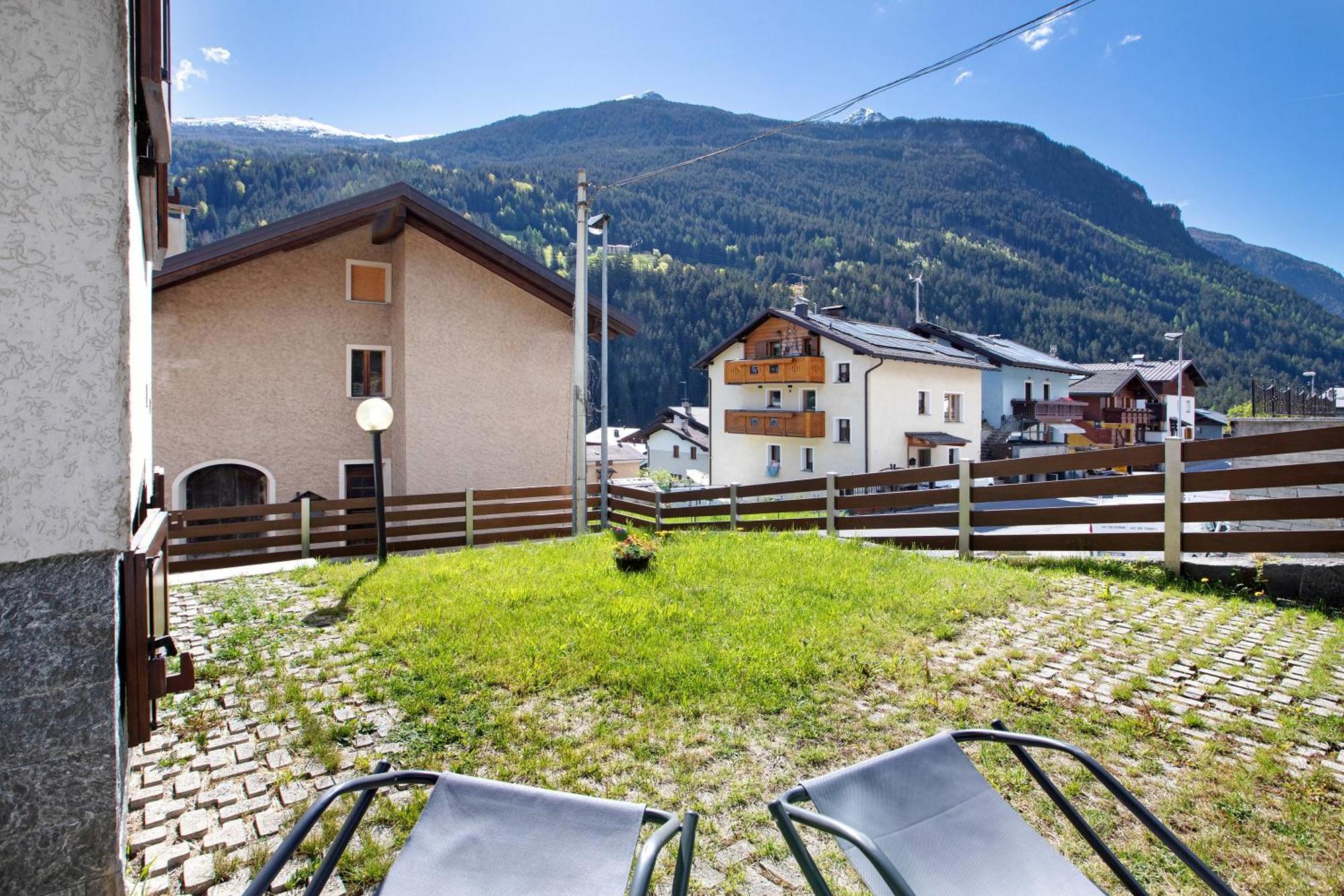 Mountain Chalet Close To Bormio Villa Valdisotto Exteriör bild